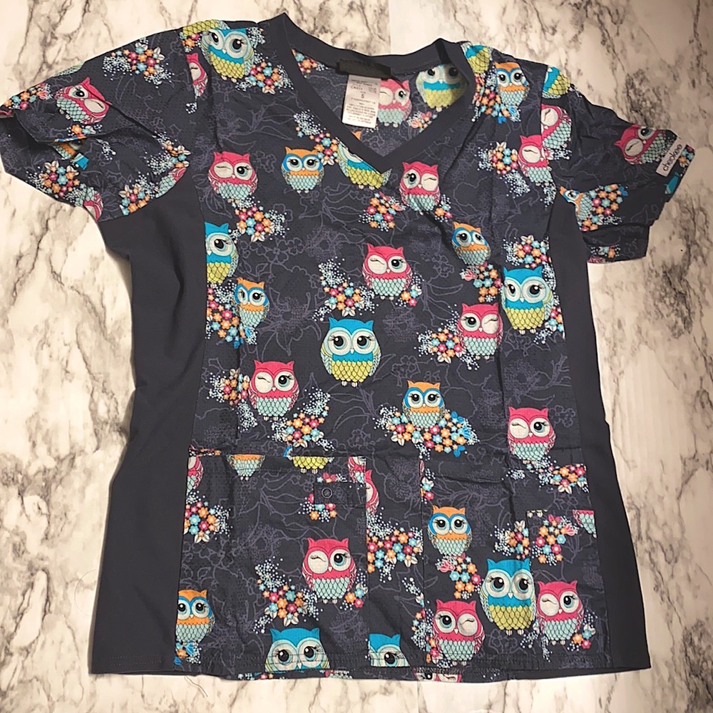 Scrub top